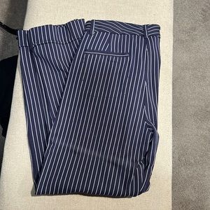Betabrand navy pinstripe straight leg yoga dress crop/capris pants. Size Large